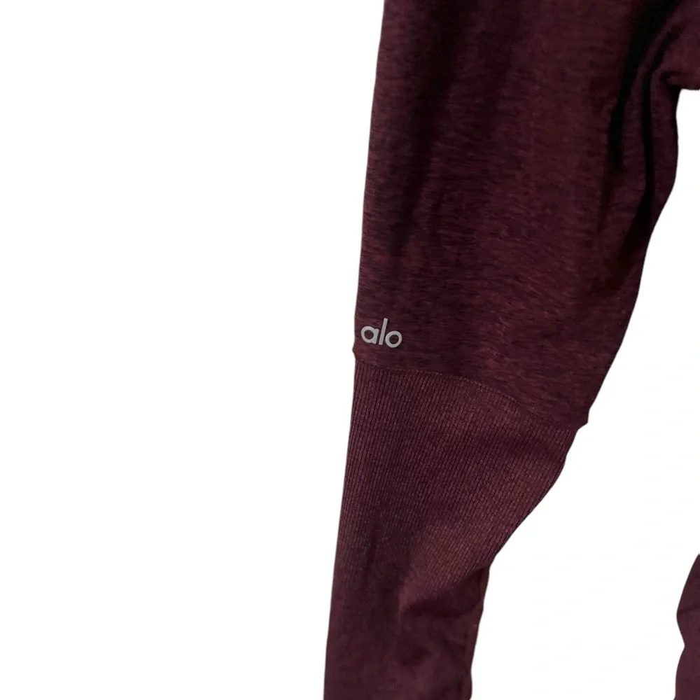 ALO YOGA Goddess Ribbed Ruched Maroon Burgundy Contrast Leggings